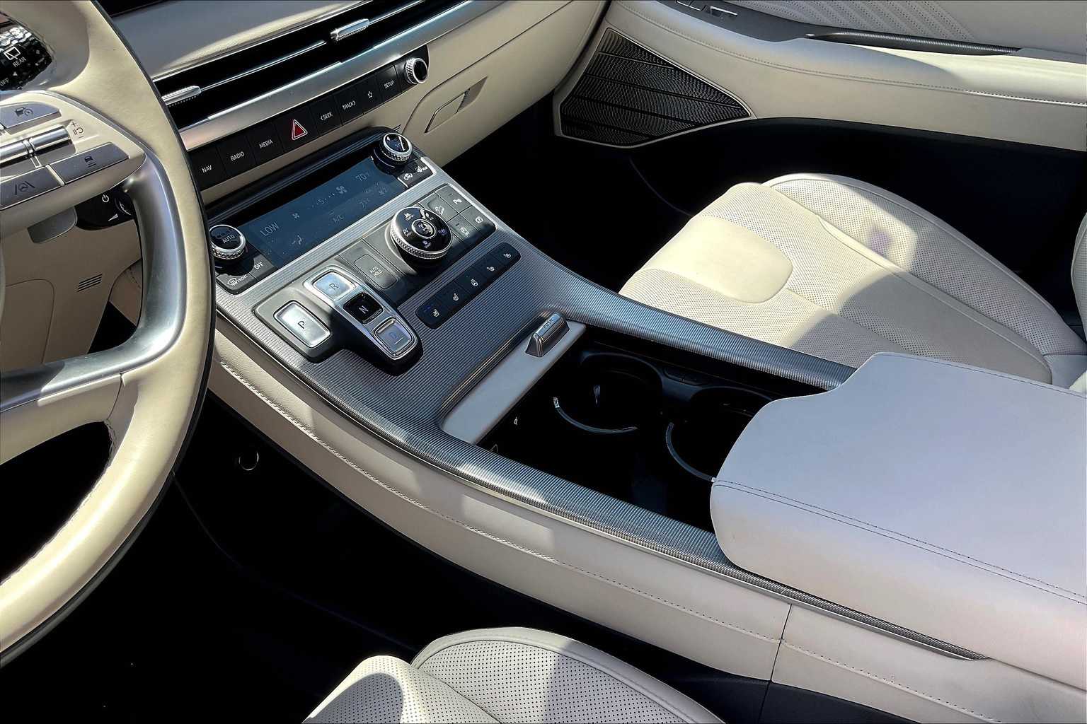Thumbnail: 2024 Hyundai Palisade - 16