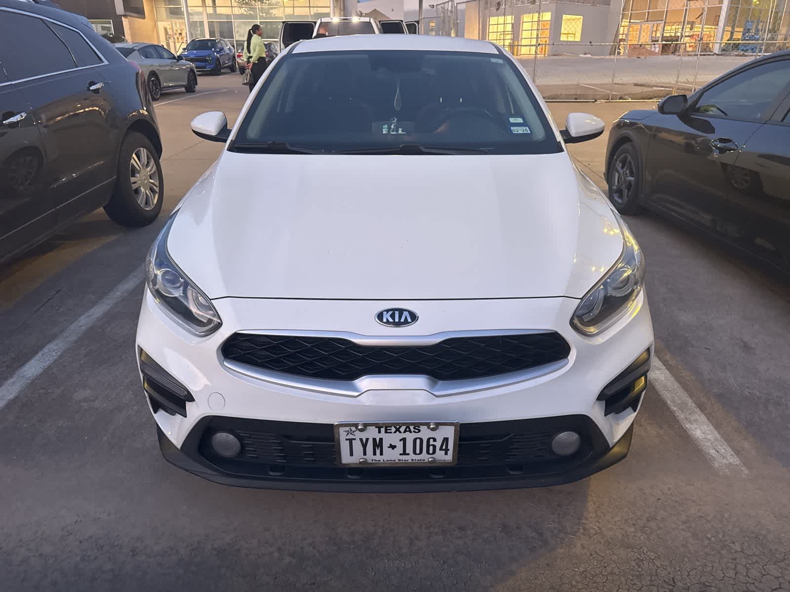 Thumbnail: 2019 Kia Forte - 3