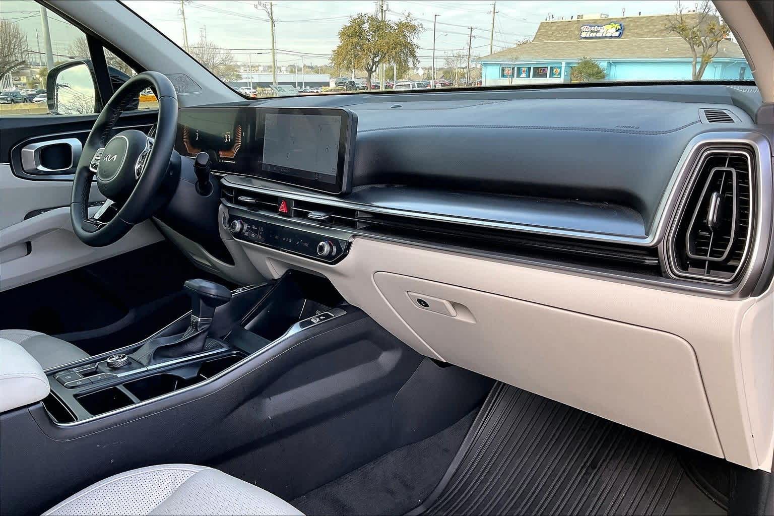 Thumbnail: 2025 Kia Sorento - 21