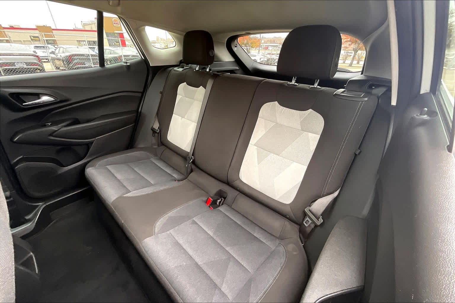 Thumbnail: 2024 Chevrolet Trax - 28