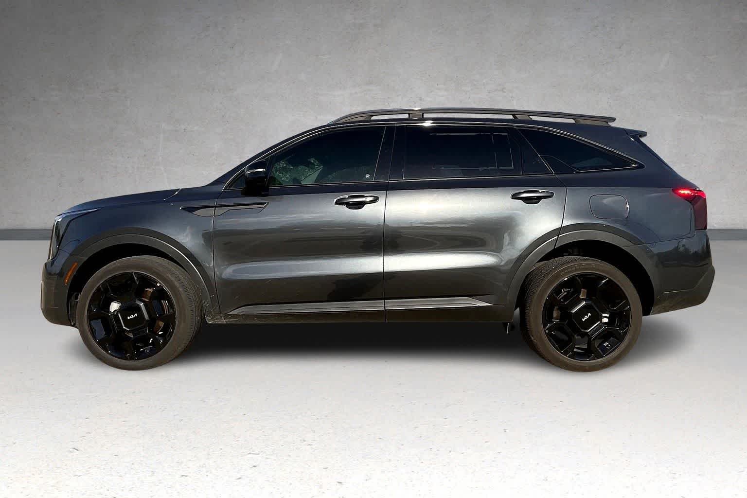 Thumbnail: 2024 Kia Sorento - 3