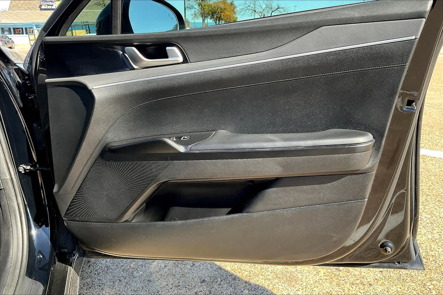 Thumbnail: 2021 Kia K5 - 28