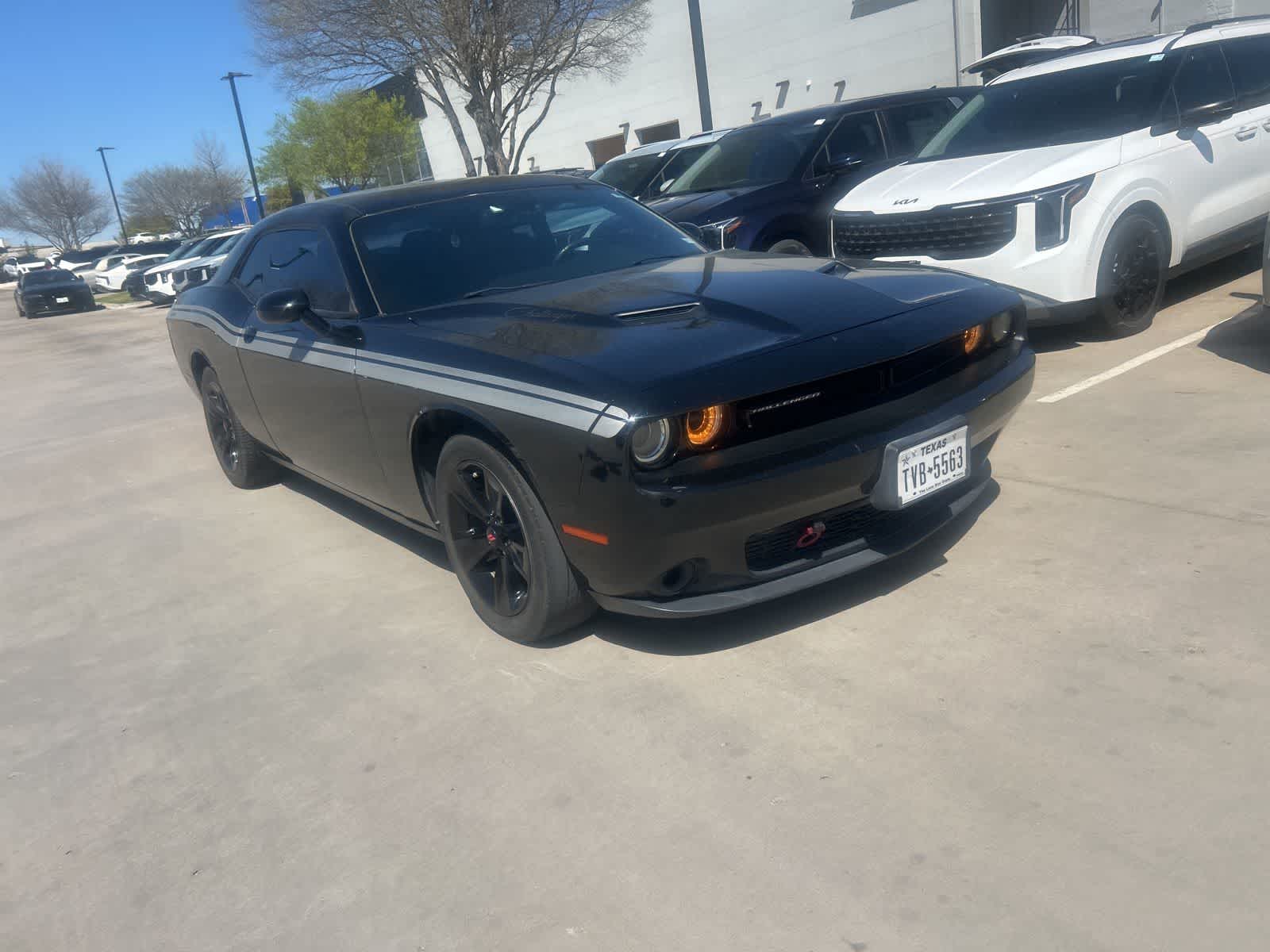 Thumbnail: 2015 Dodge Challenger - 3