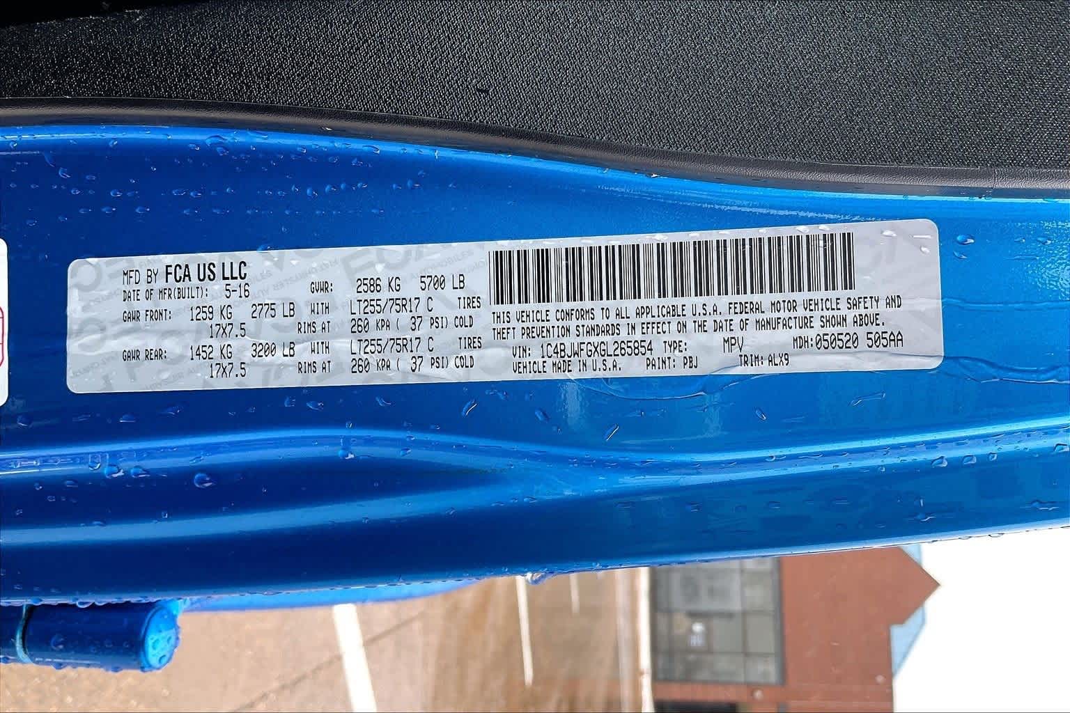 Thumbnail: 2016 Jeep Wrangler - 18