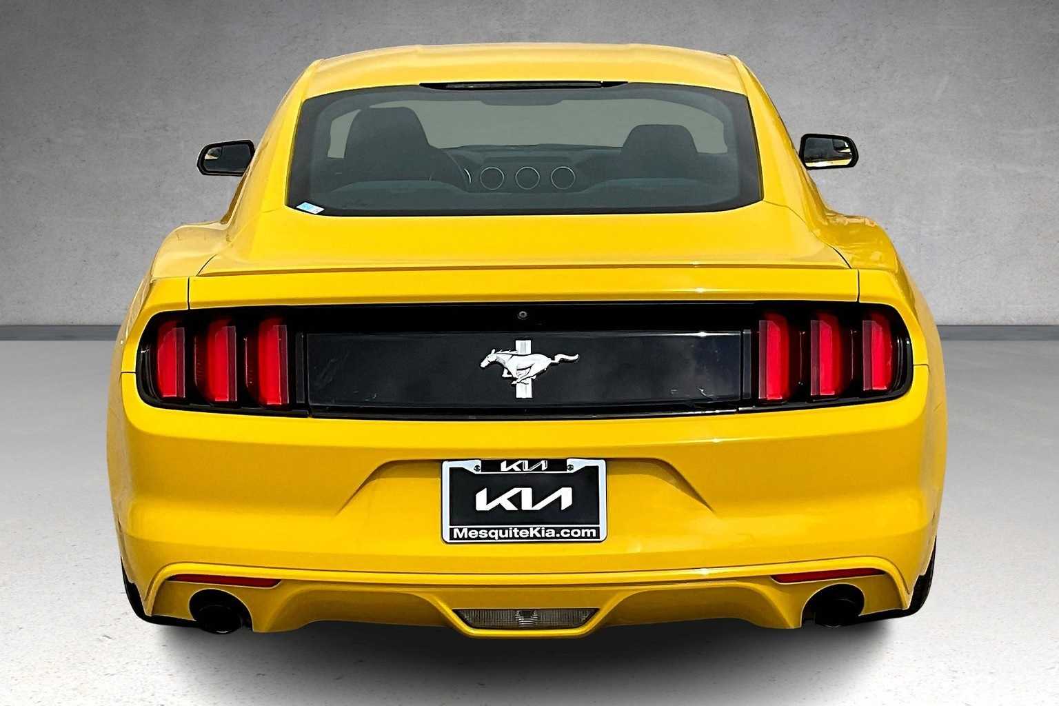 2015 Ford Mustang V6 5