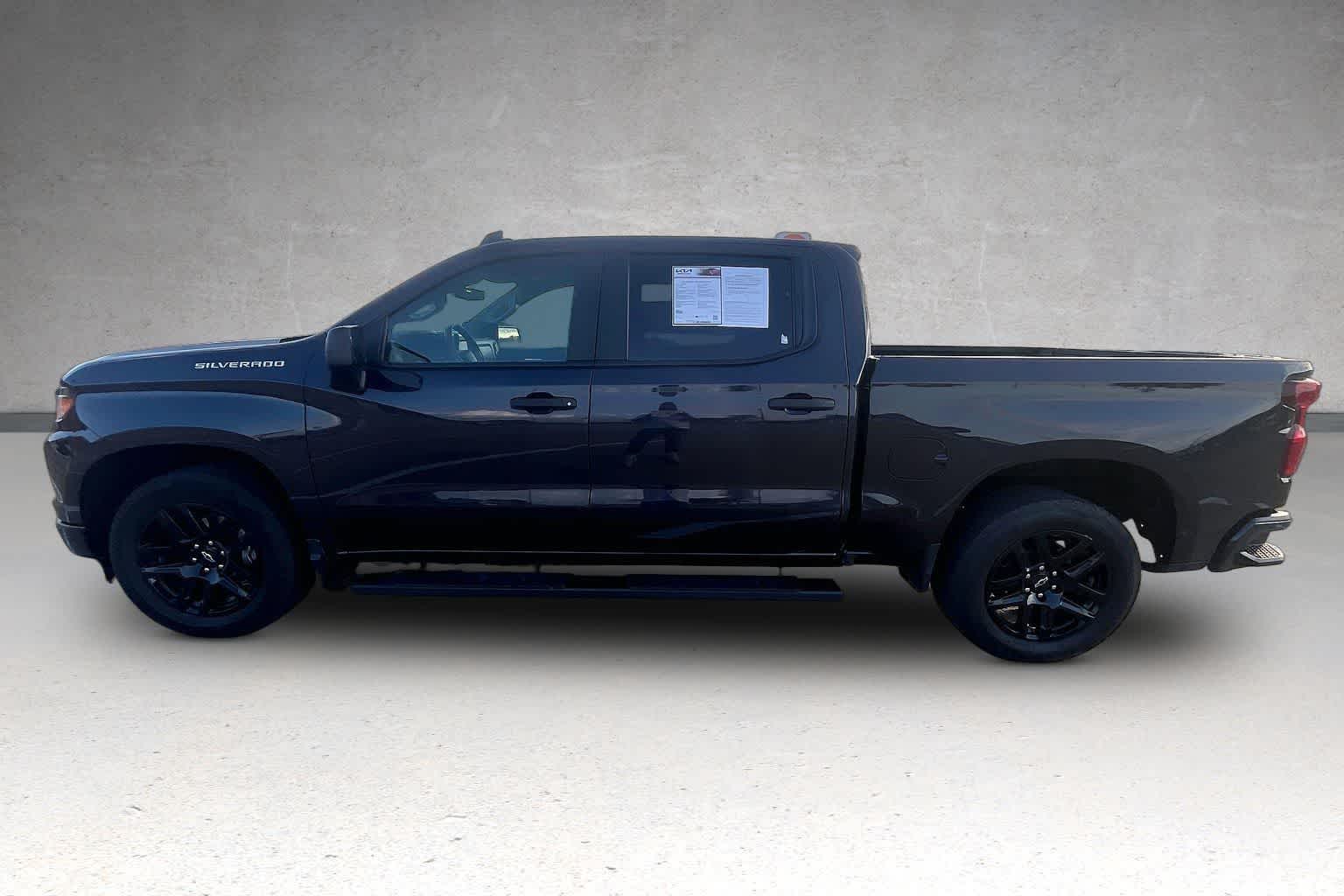 Thumbnail: 2022 Chevrolet Silverado 1500 - 3