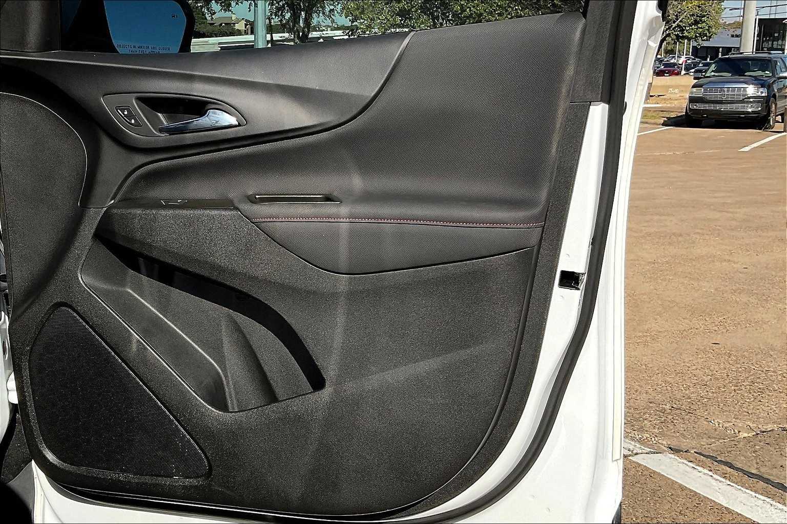 Thumbnail: 2024 Chevrolet Equinox - 28