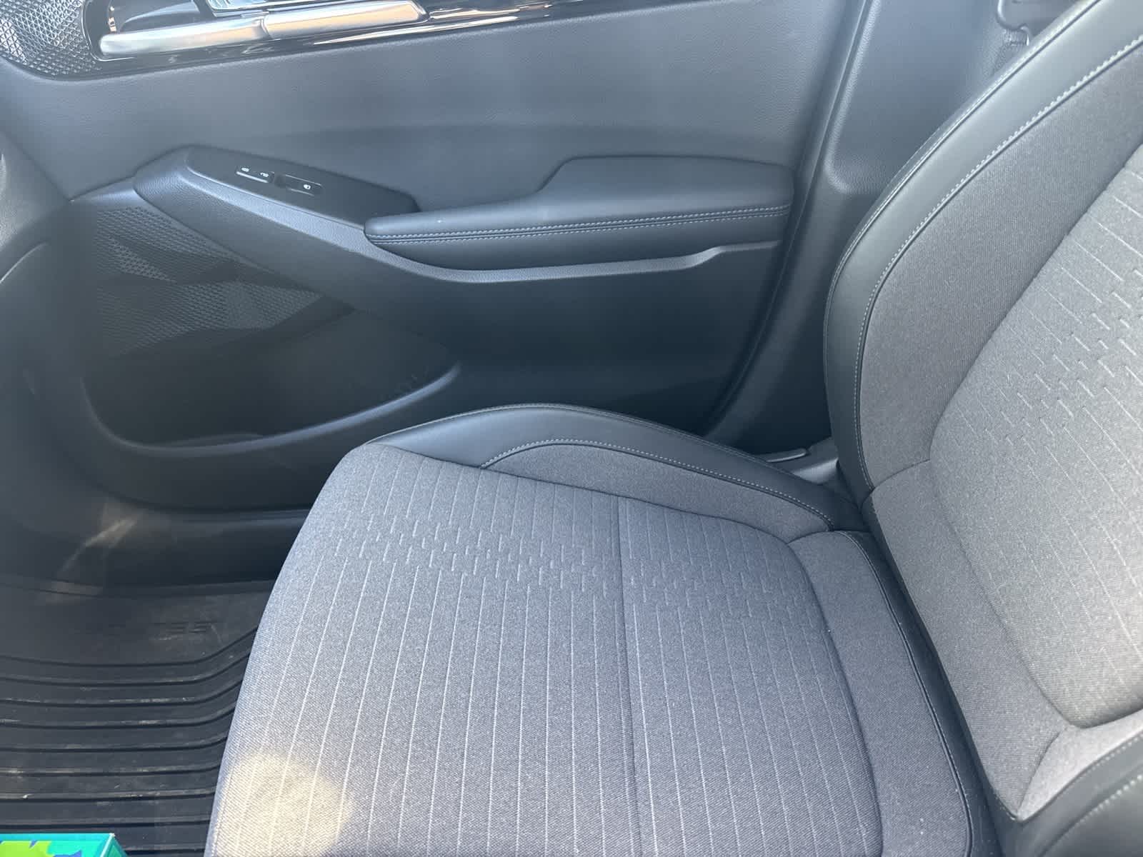 Thumbnail: 2023 Kia Seltos - 8