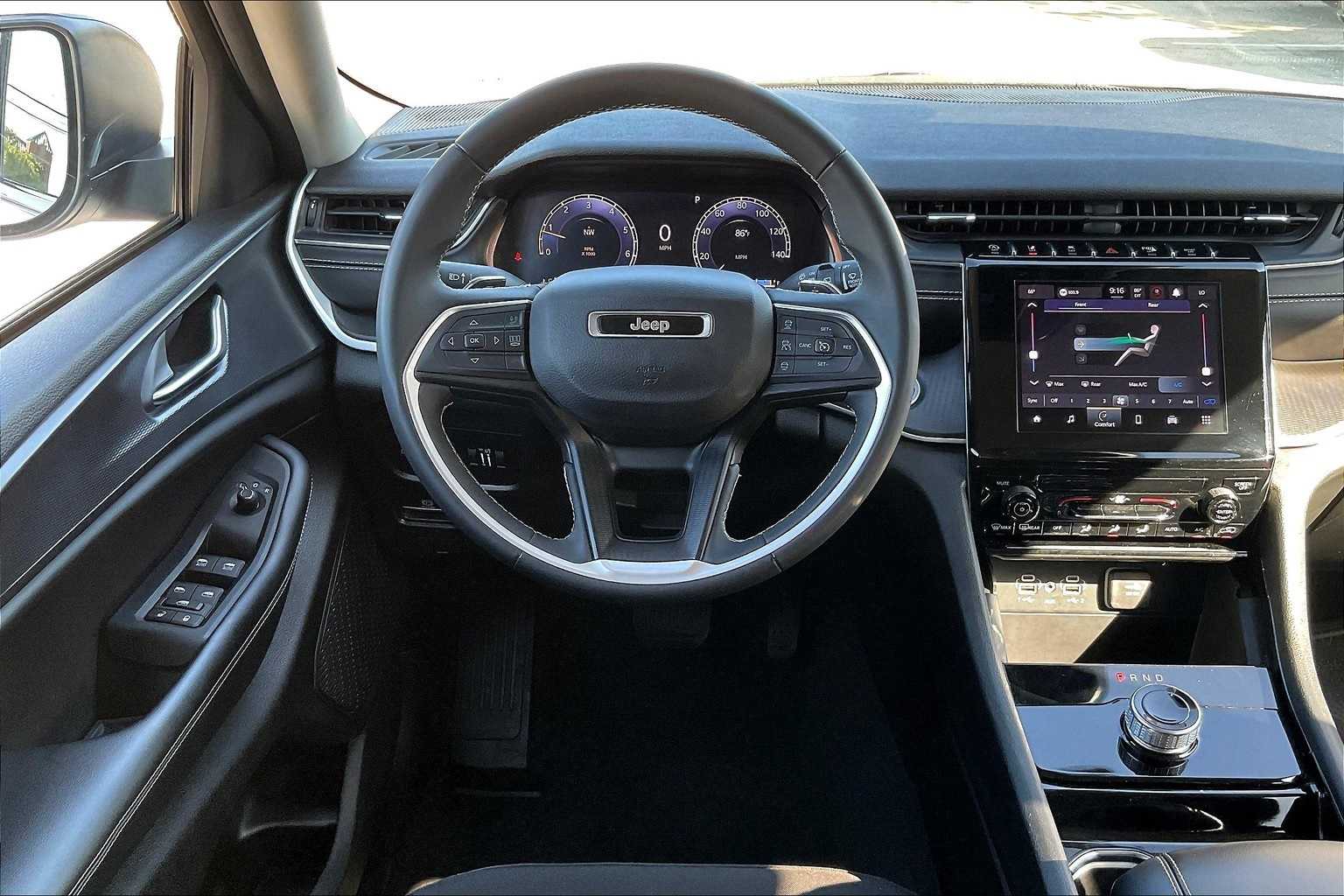 Thumbnail: 2023 Jeep Grand Cherokee - 14