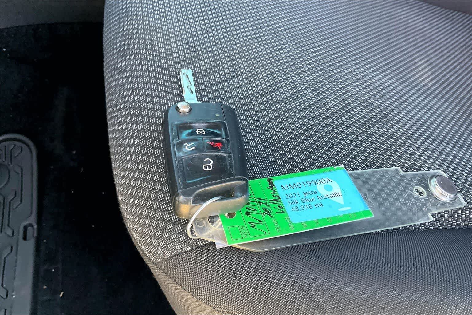 Thumbnail: 2021 Volkswagen Jetta - 18