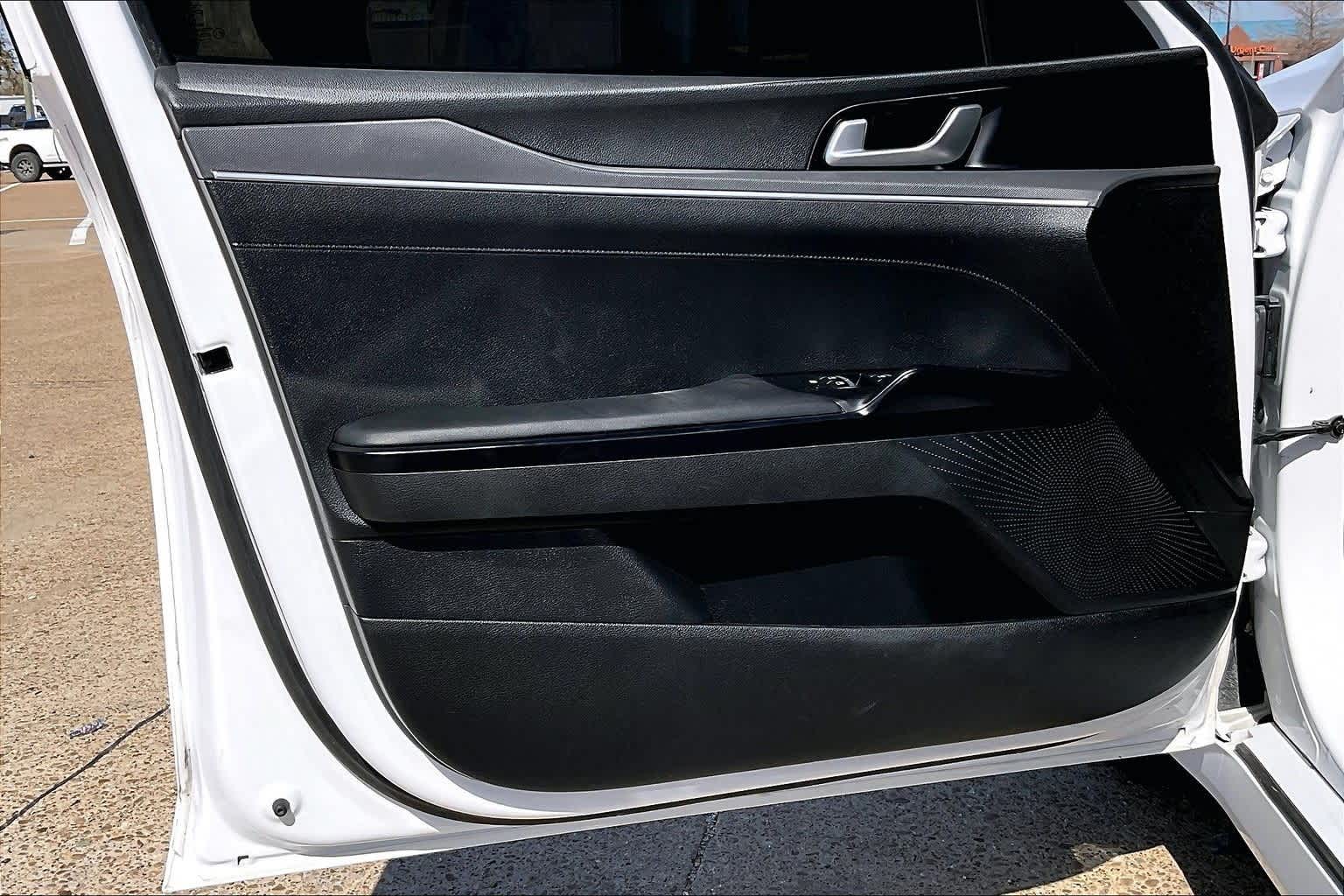 Thumbnail: 2023 Kia K5 - 26