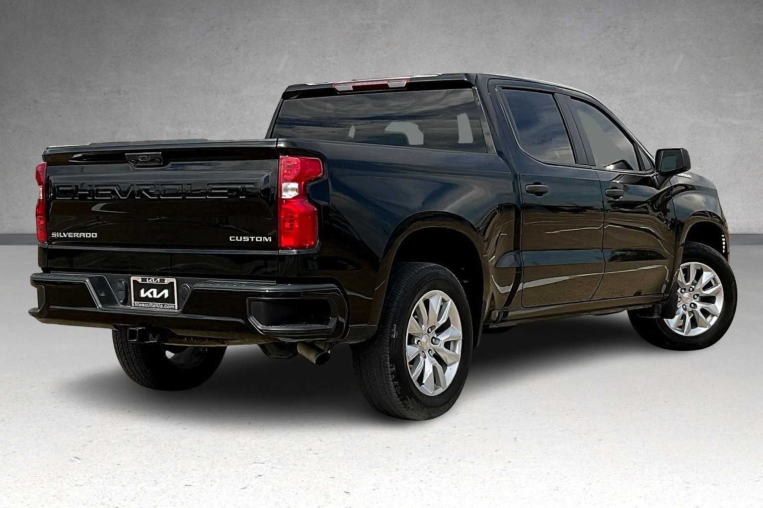 Thumbnail: 2024 Chevrolet Silverado 1500 - 22