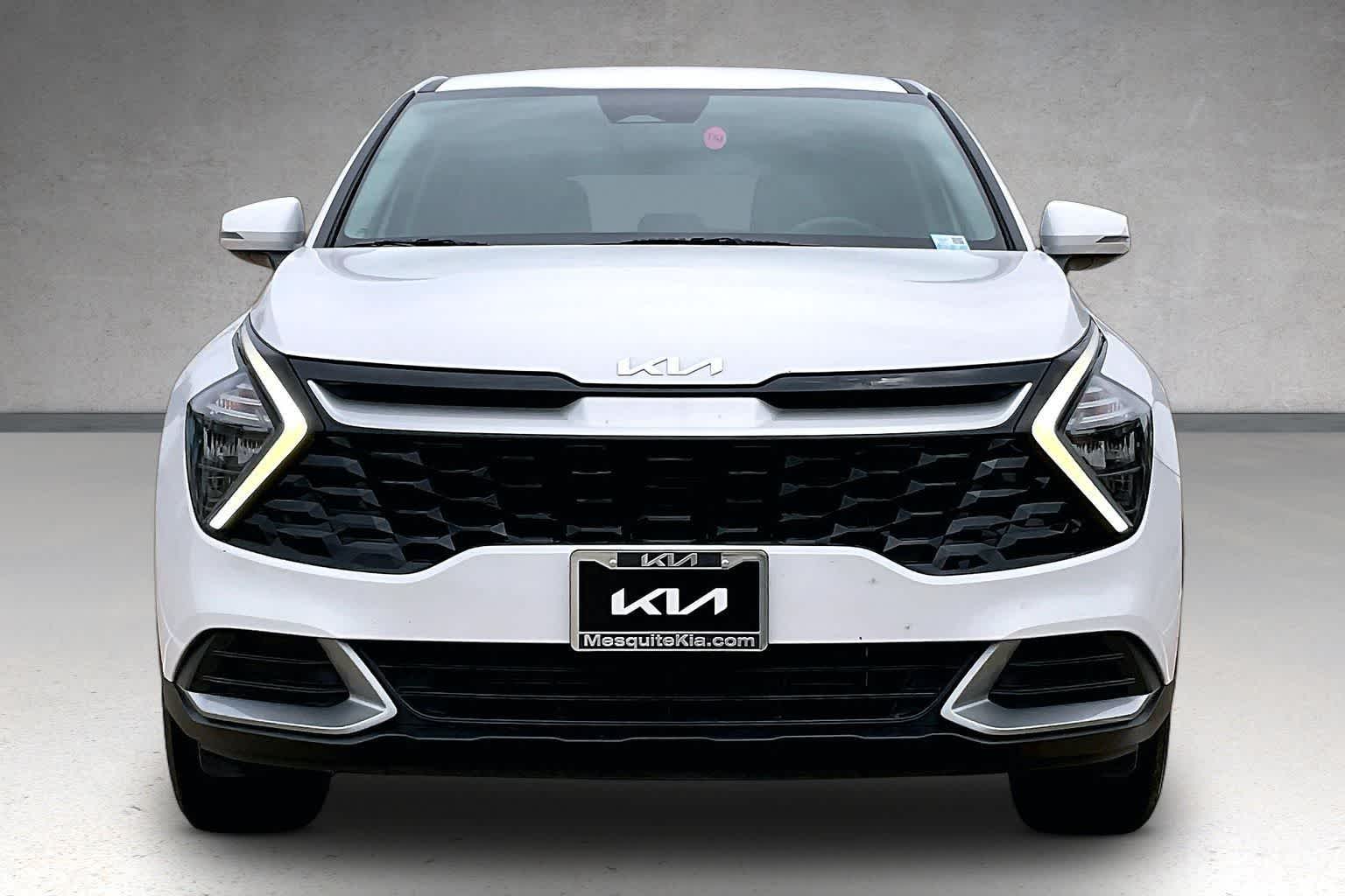 Thumbnail: 2023 Kia Sportage - 6