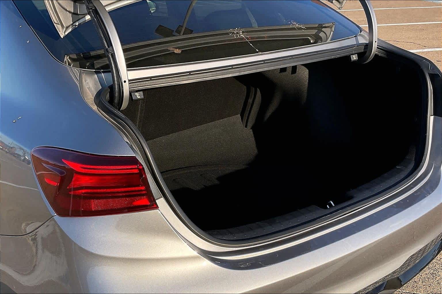 Thumbnail: 2024 Kia Forte - 18