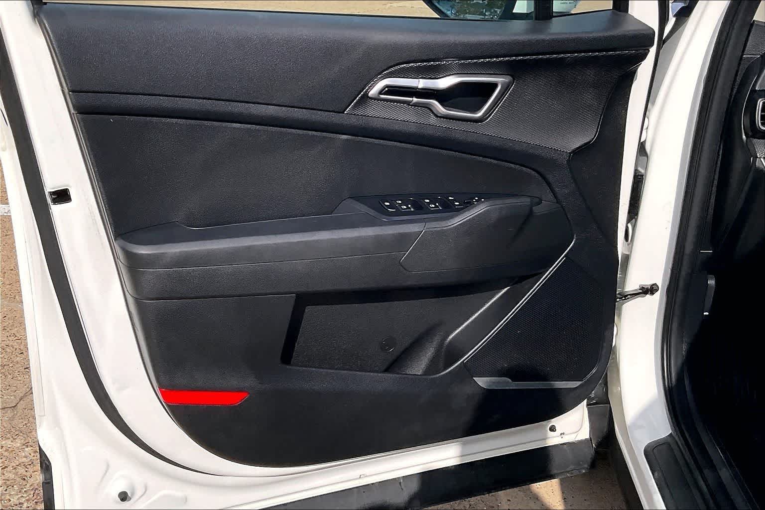 Thumbnail: 2023 Kia Sportage - 27