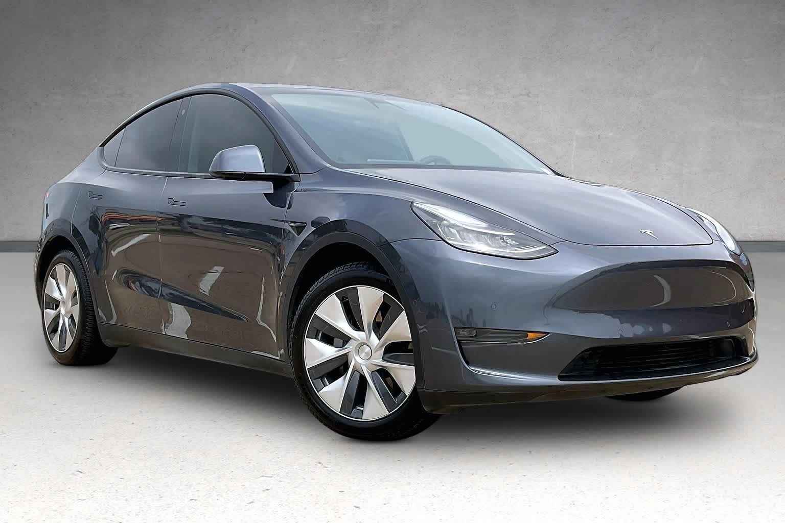 Thumbnail: 2021 Tesla Model Y - 21