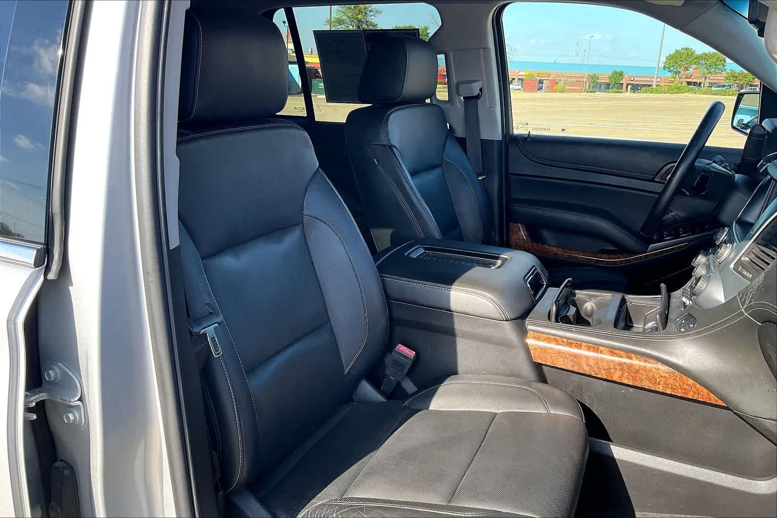 Thumbnail: 2019 Chevrolet Tahoe - 13