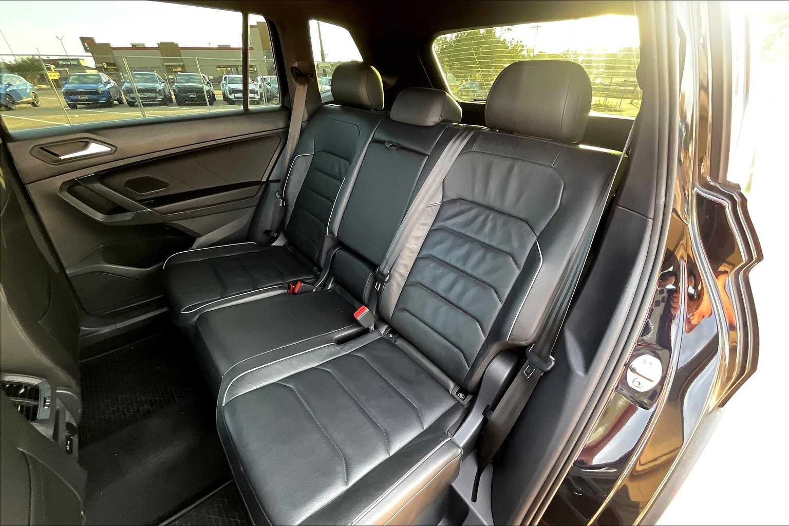 Thumbnail: 2020 Volkswagen Tiguan - 29