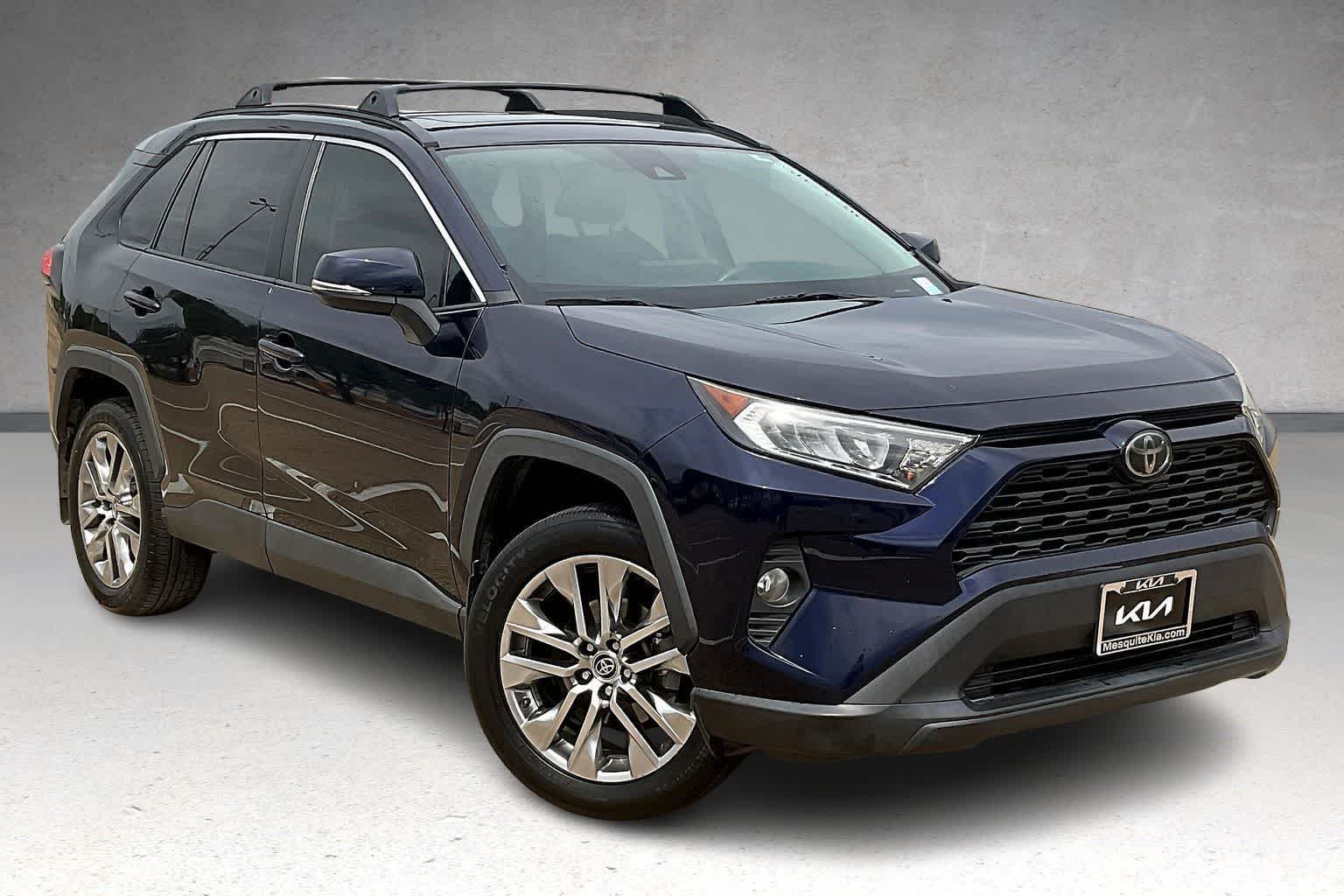 Thumbnail: 2020 Toyota RAV4 - 21