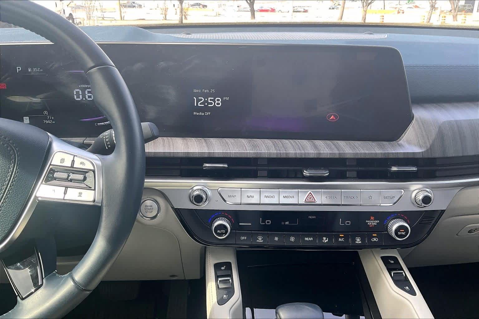 Thumbnail: 2025 Kia Telluride - 14