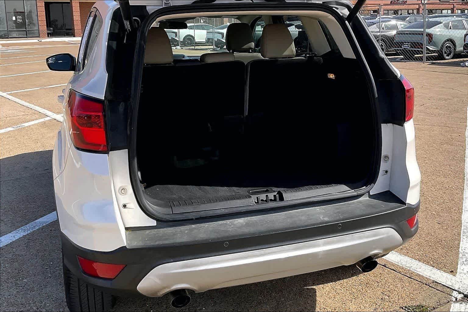 Thumbnail: 2019 Ford Escape - 18