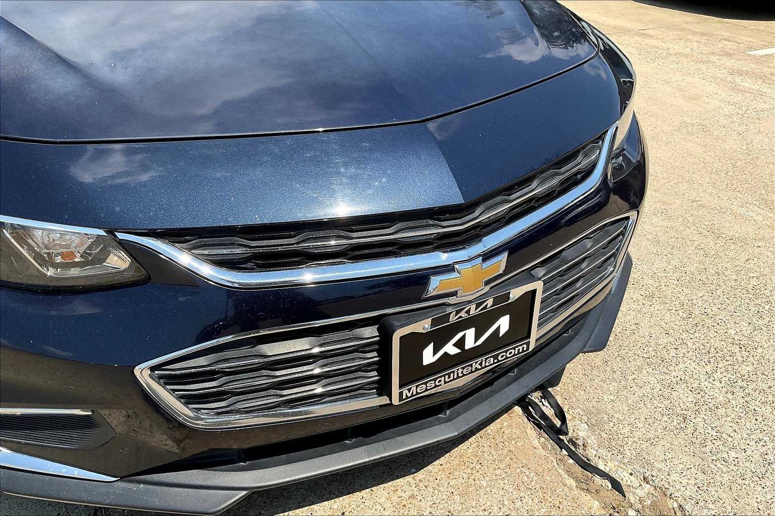 Thumbnail: 2016 Chevrolet Malibu - 32
