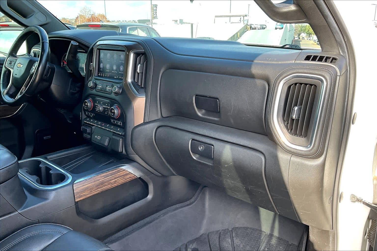 Thumbnail: 2019 Chevrolet Silverado 1500 - 23