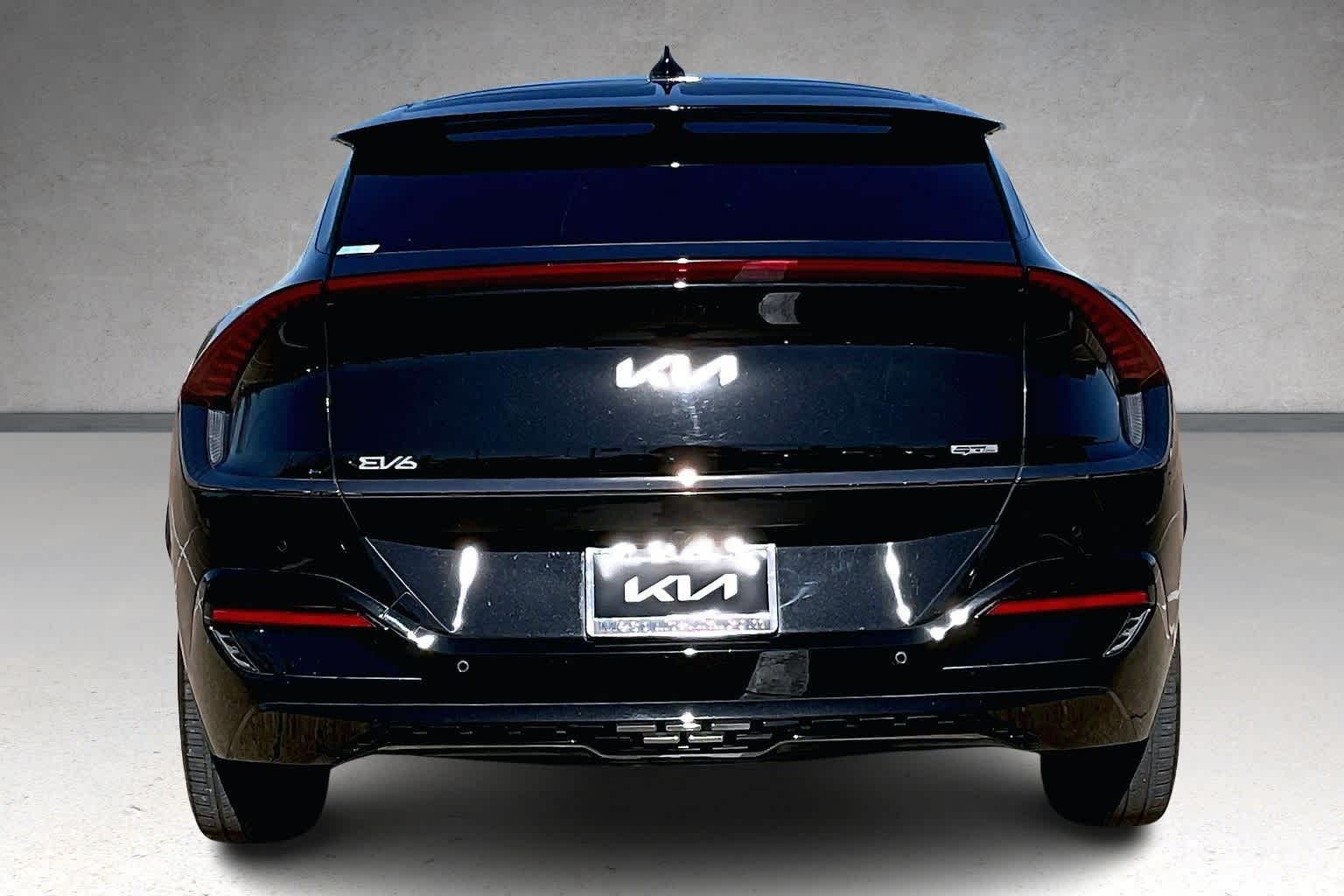 Thumbnail: 2023 Kia EV6 - 5