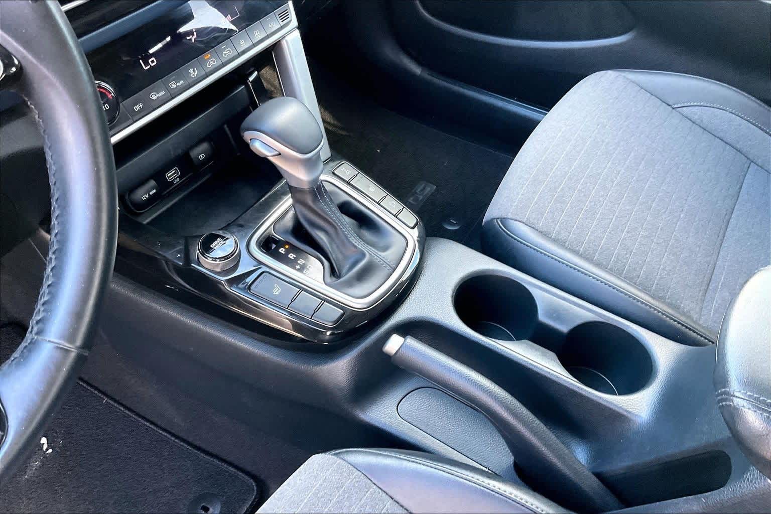 Thumbnail: 2023 Kia Seltos - 16