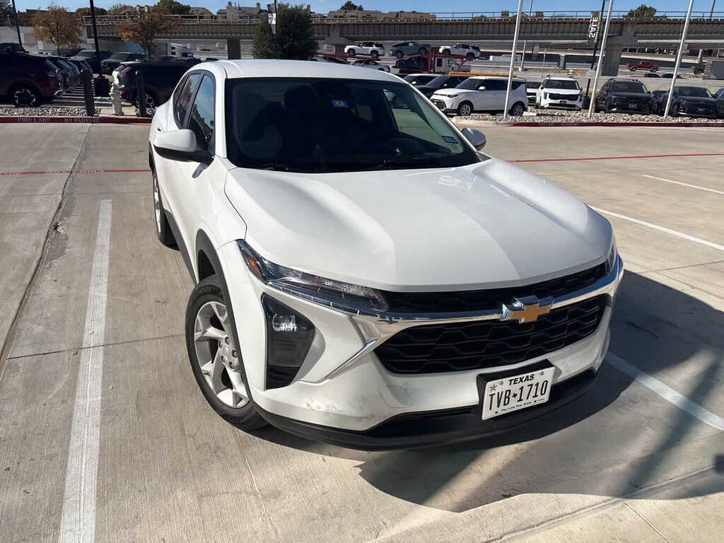 Used 2024 Chevrolet Trax LS SUV