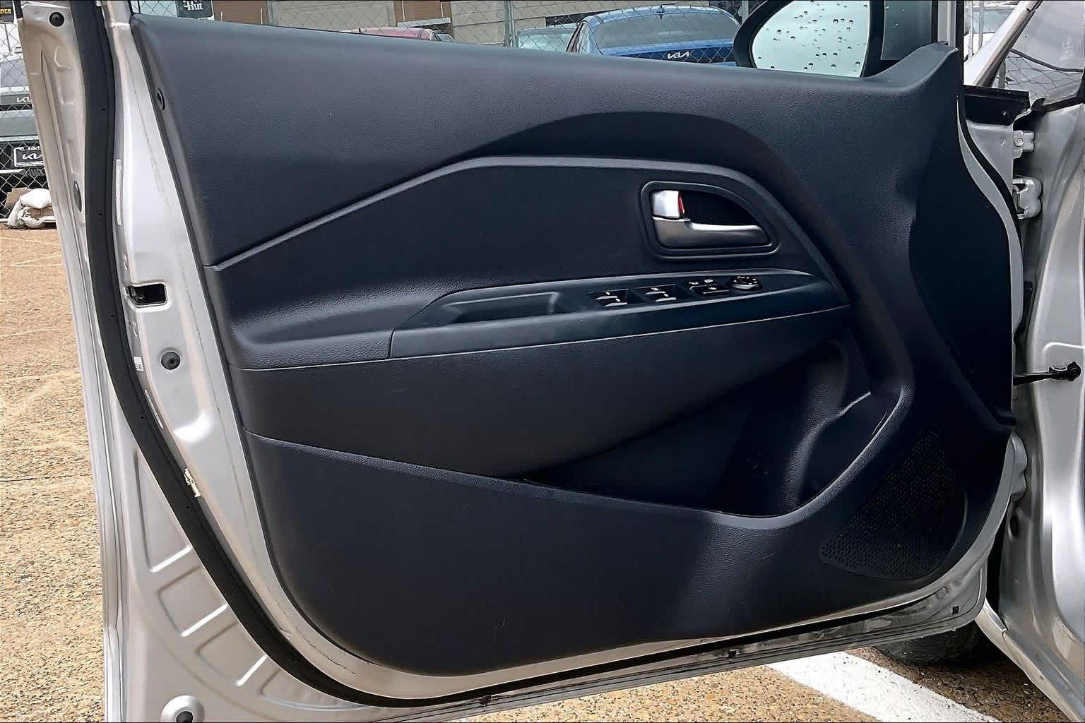 Thumbnail: 2017 Kia Rio - 26