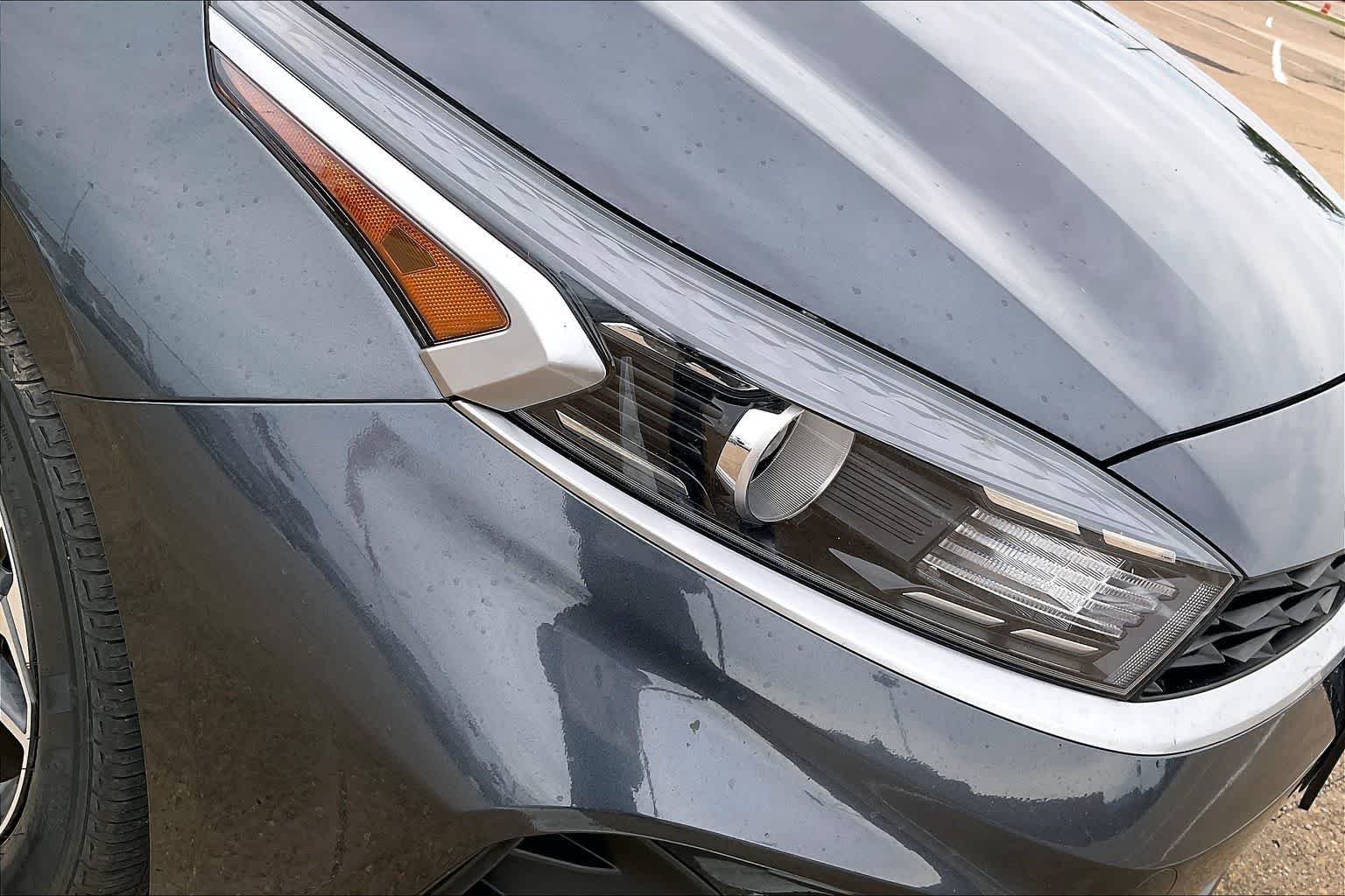 Thumbnail: 2024 Kia Forte - 28