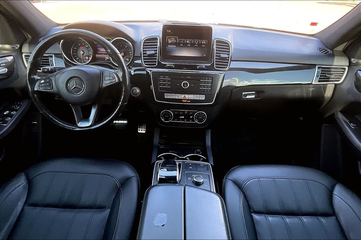 Thumbnail: 2017 Mercedes-Benz GLE - 10
