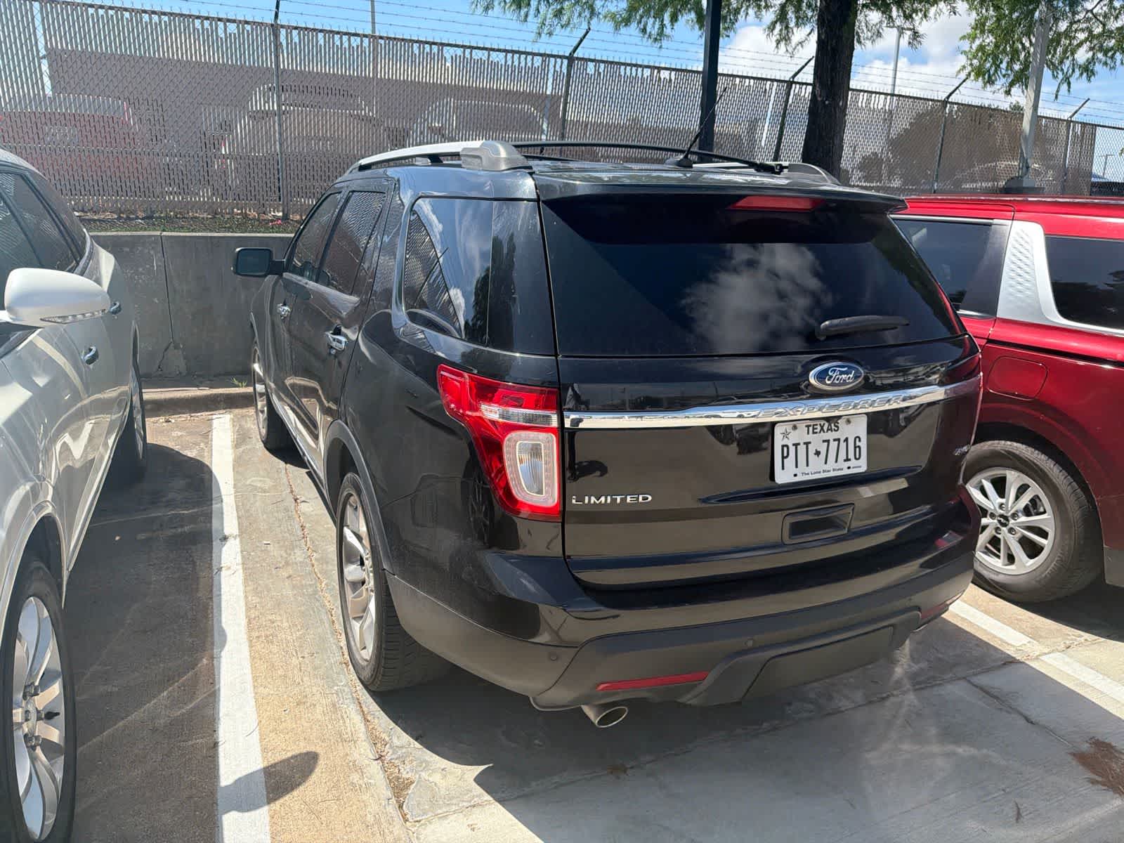 Thumbnail: 2011 Ford Explorer - 4