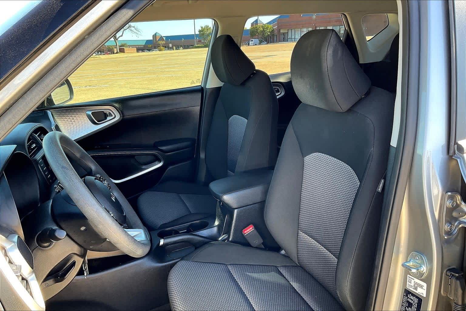 Thumbnail: 2023 Kia Soul - 10