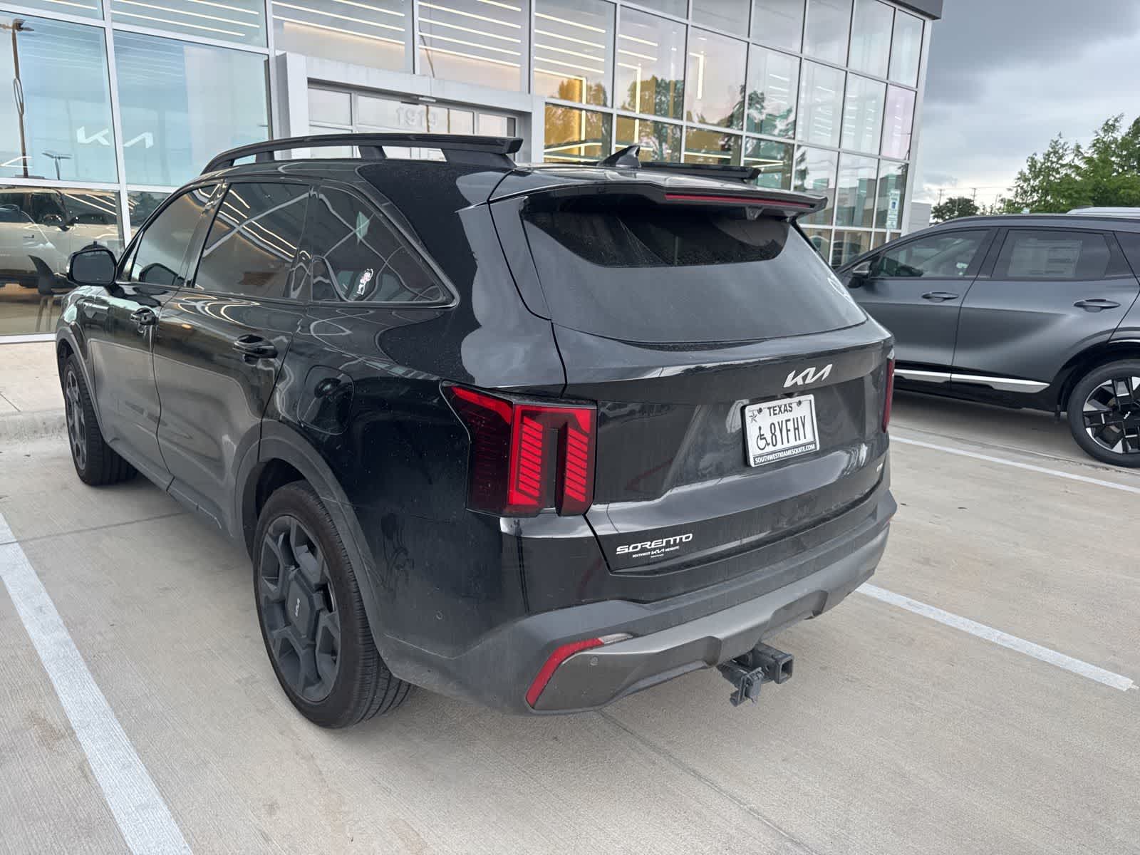 Thumbnail: 2024 Kia Sorento - 3