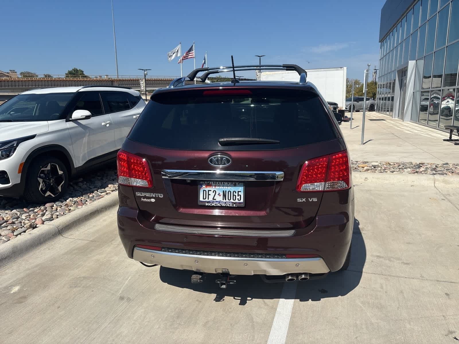 Thumbnail: 2012 Kia Sorento - 4