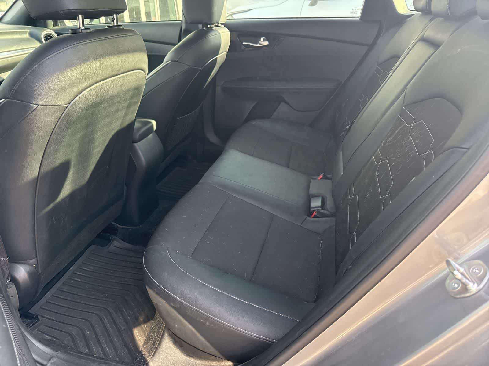 Thumbnail: 2024 Kia Forte - 7