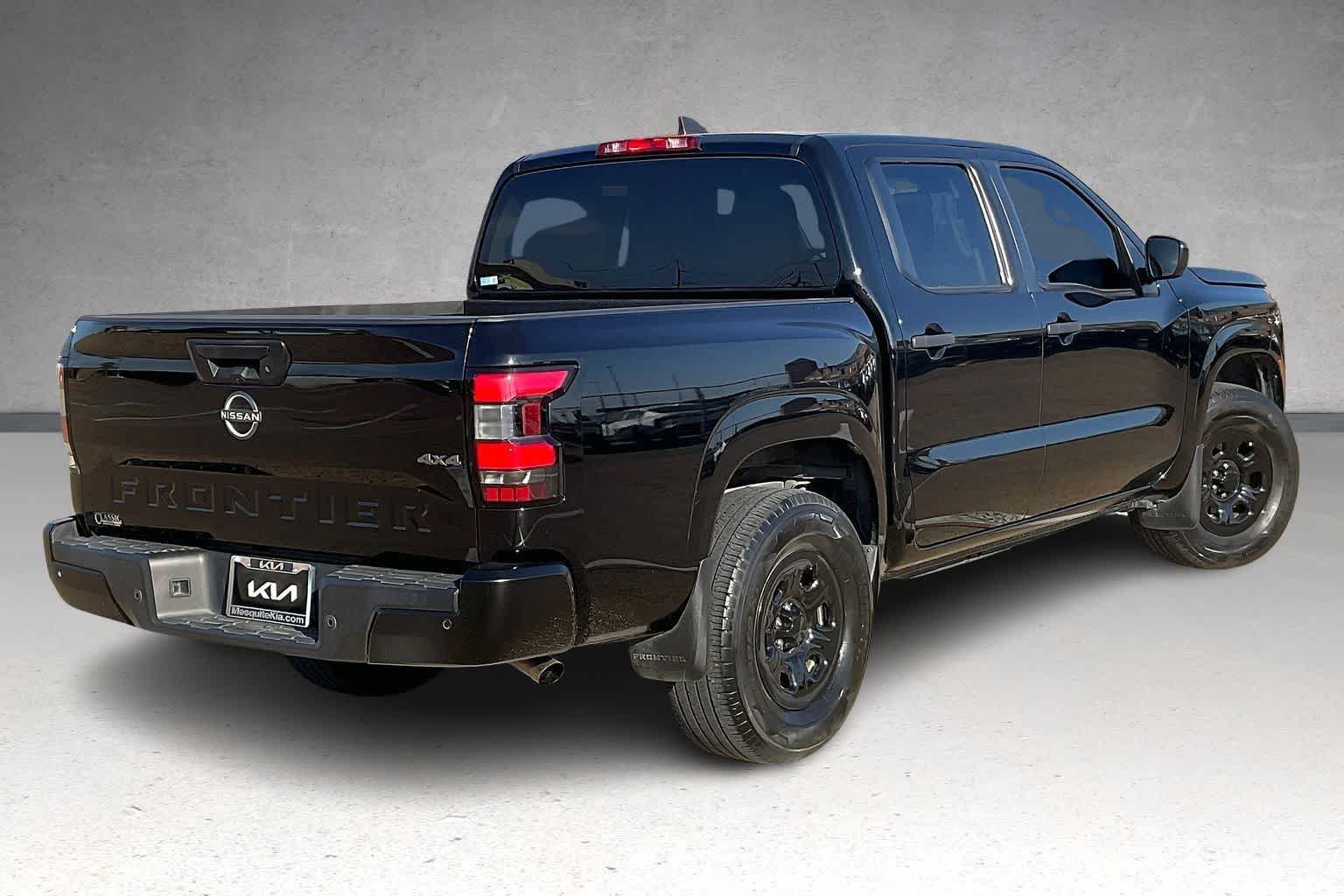 Thumbnail: 2022 Nissan Frontier - 22
