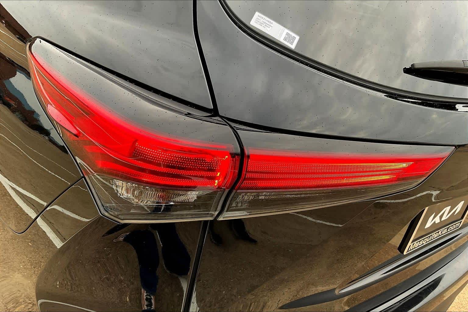 Thumbnail: 2021 Toyota Highlander - 32