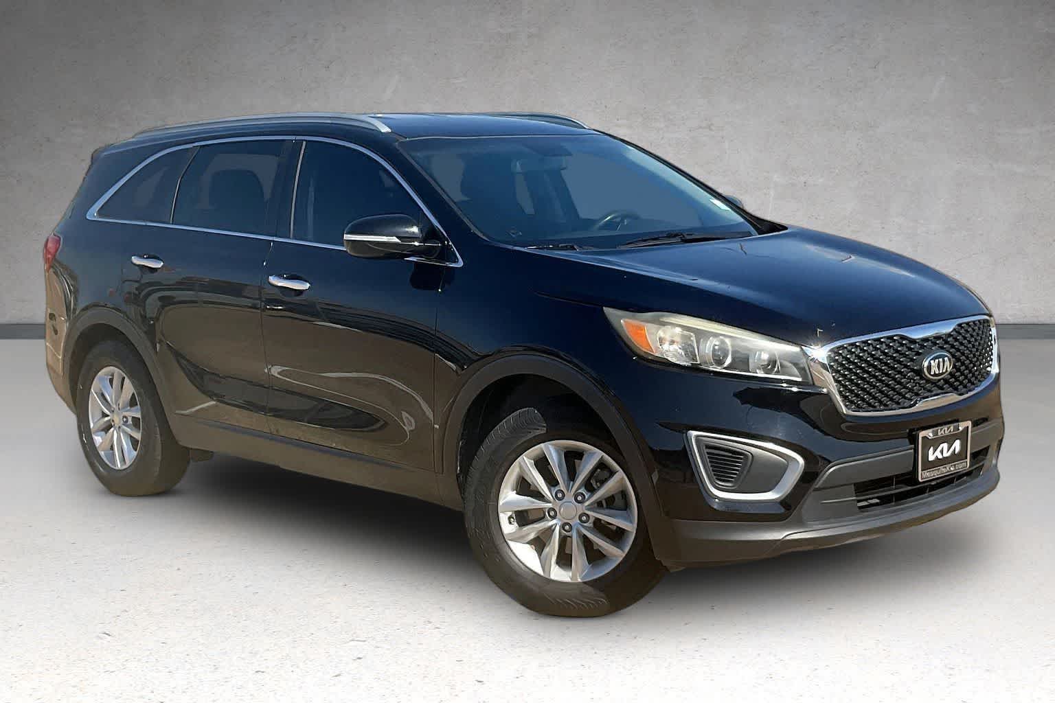 Thumbnail: 2016 Kia Sorento - 19