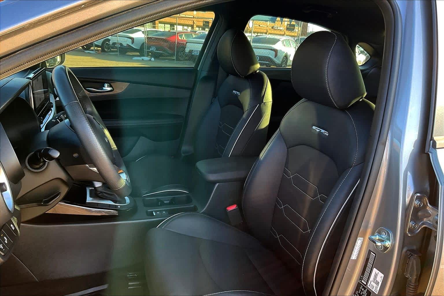 Thumbnail: 2024 Kia Forte - 11