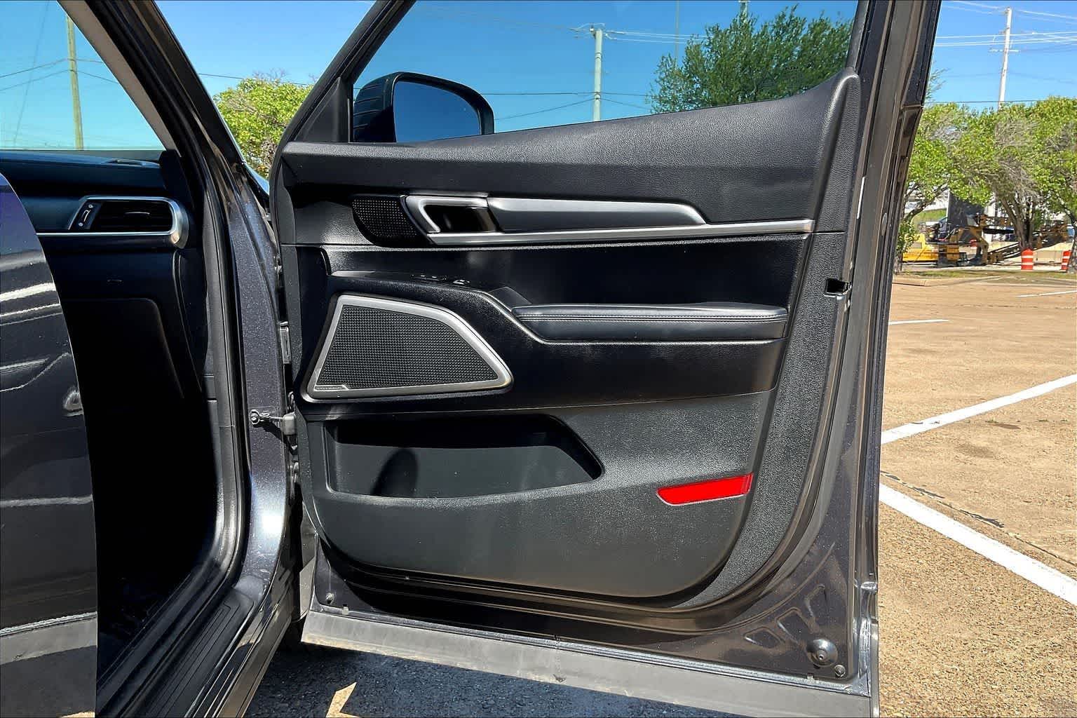 Thumbnail: 2022 Kia Telluride - 27