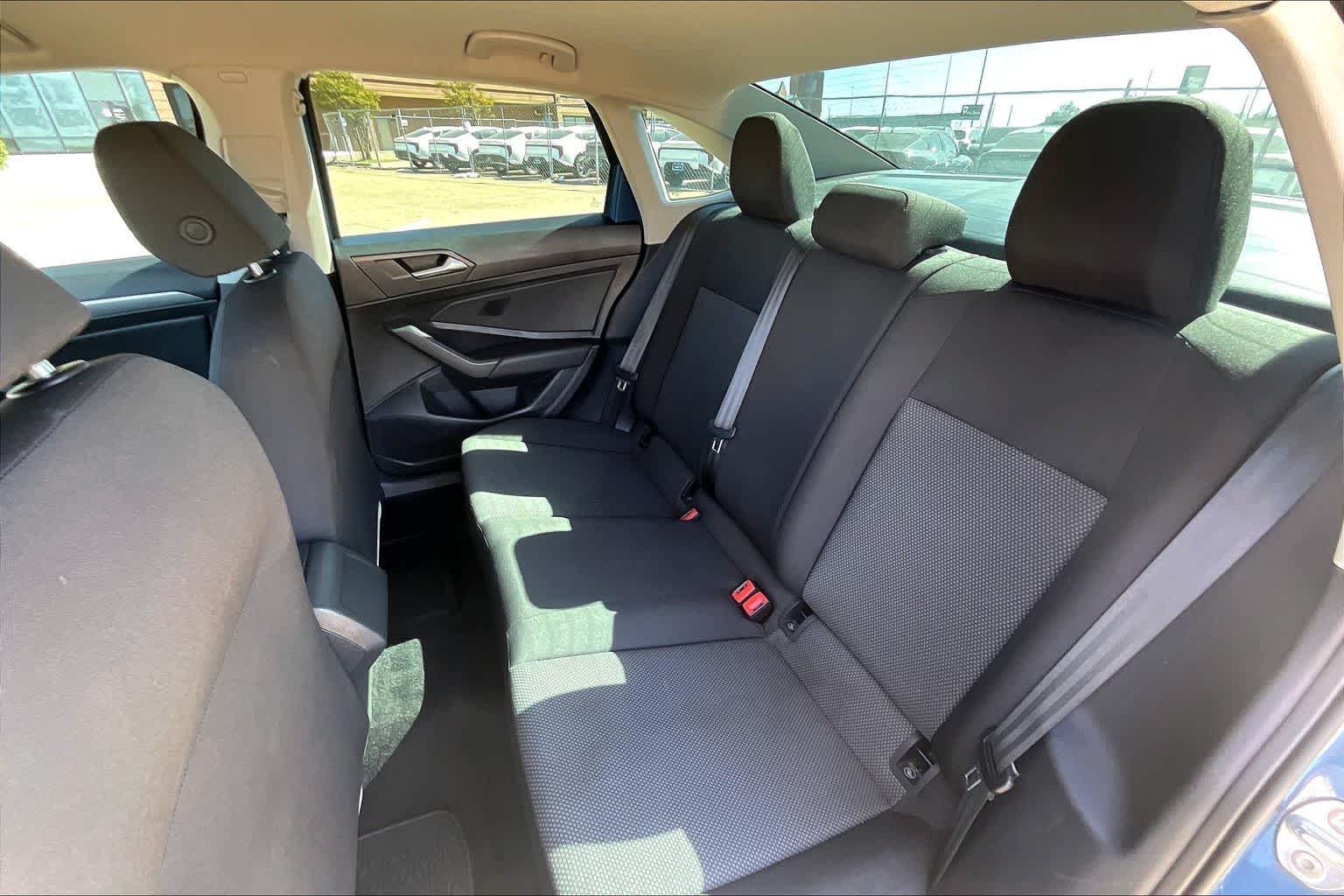 Thumbnail: 2021 Volkswagen Jetta - 28