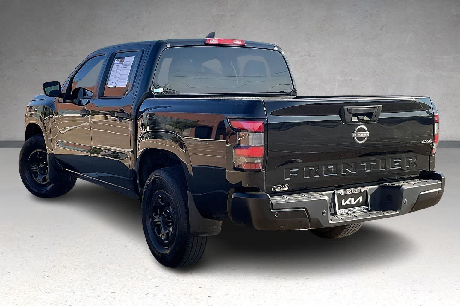 Thumbnail: 2022 Nissan Frontier - 4