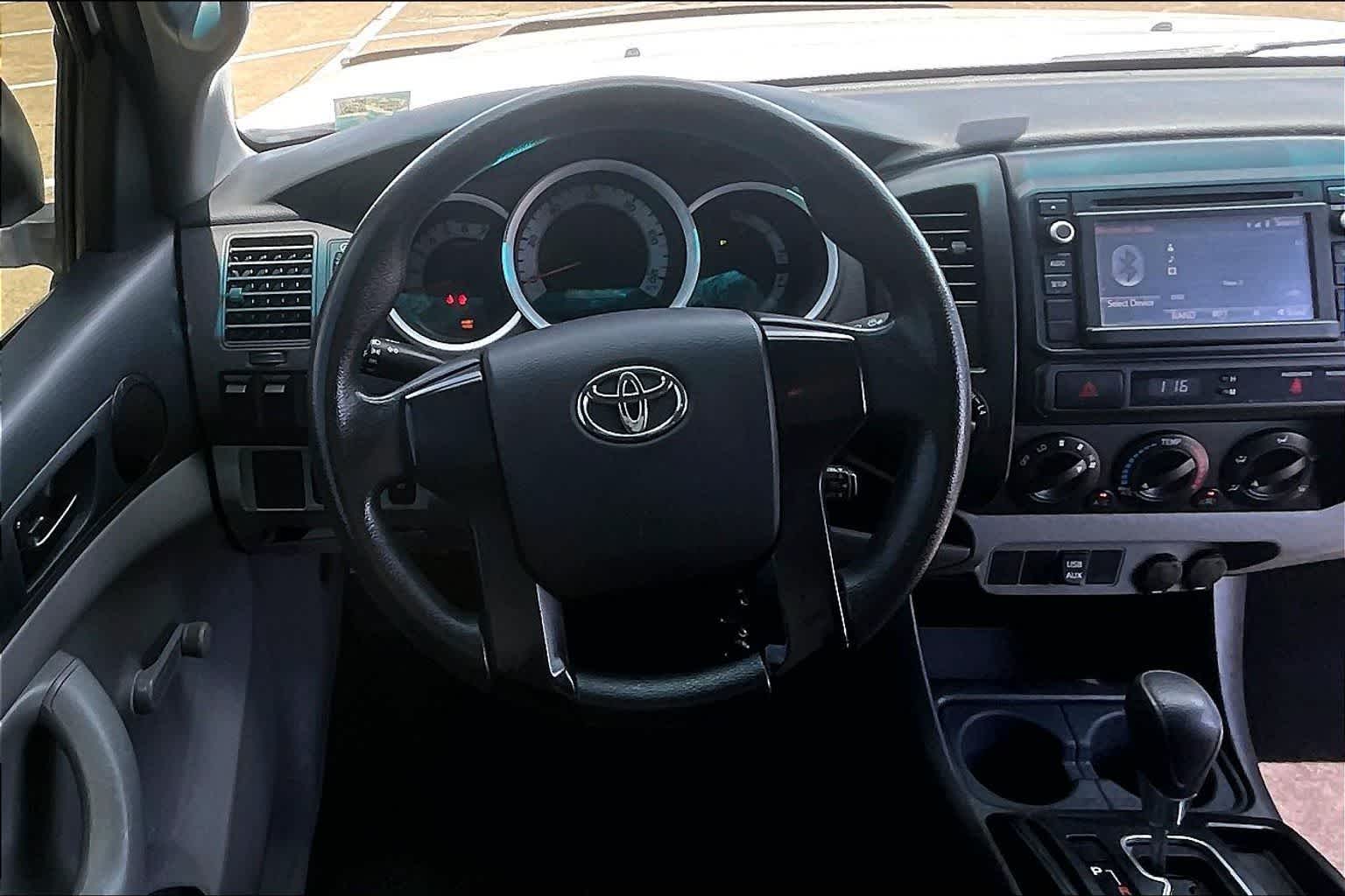 Thumbnail: 2014 Toyota Tacoma - 11