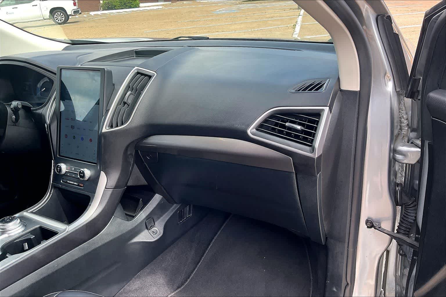 Thumbnail: 2024 Ford Edge - 23