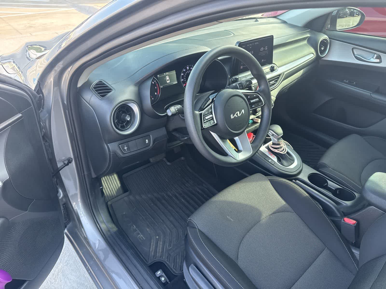 Thumbnail: 2024 Kia Forte - 7