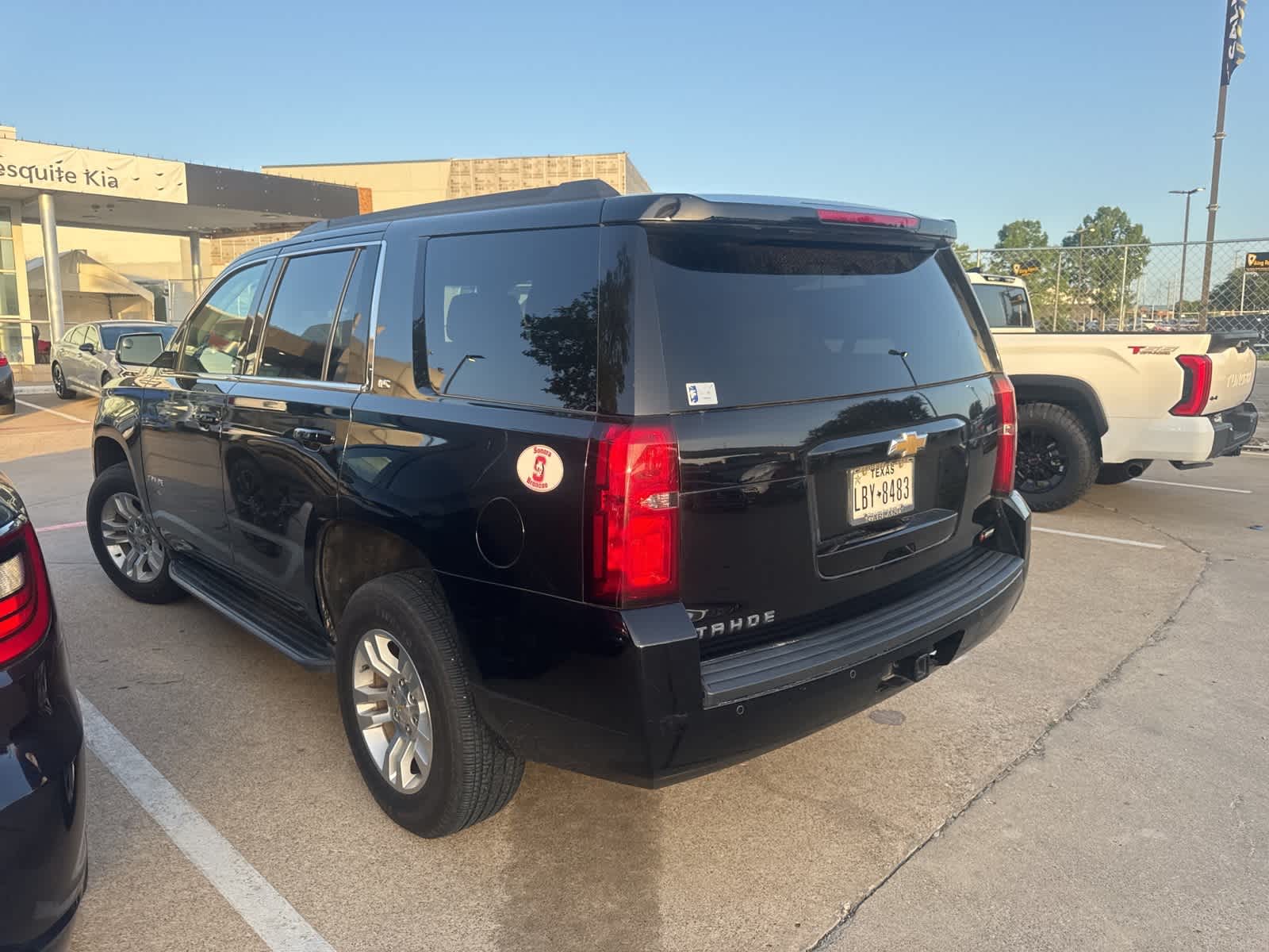 Thumbnail: 2016 Chevrolet Tahoe - 3