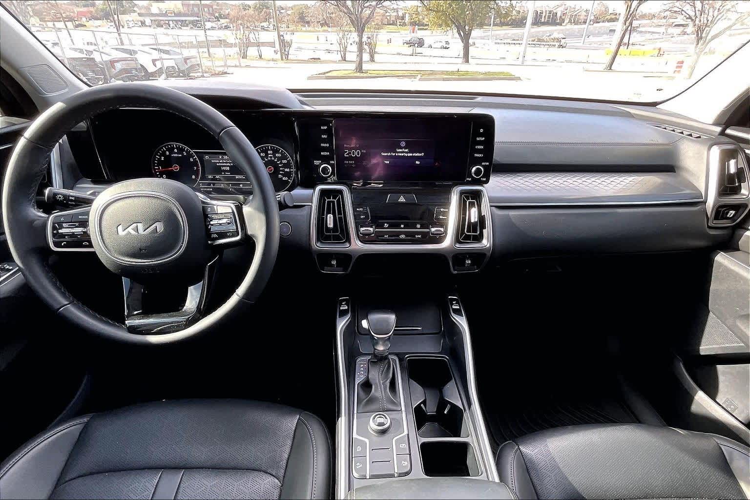 Thumbnail: 2023 Kia Sorento - 9